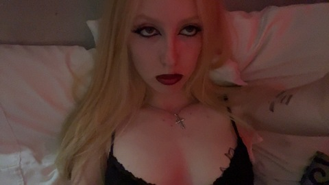 Header of gwenfultonn