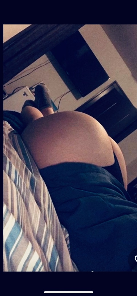 Header of kayleemae777