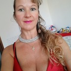 lovelywoman23 profile picture
