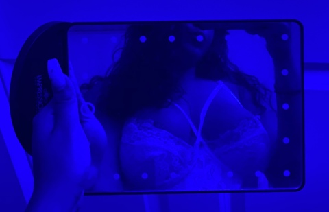 Header of mercedesssss